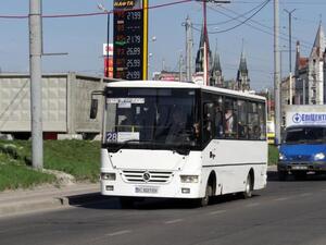 У Львові продовжать час роботи автобуса в Рудно