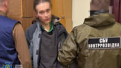 СБУ затримала чоловіка, який готував обстріл Чернівців