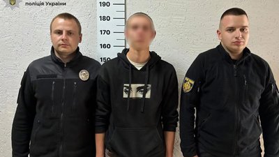 У Львівській області хлопець викрав із банківської картки односельця майже дві тисячі доларів