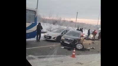 Біля Львова сталася масштабна ДТП (ВІДЕО)