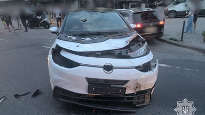 На Львівщині у ДТП загинули дві людини, дев’ятеро травмованих (ФОТО)