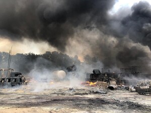 Під Львовом, де горіло хімпідприємство, фіксують забруднення ґрунтів