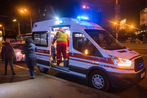 У Києві водій іномарки збив на переході 16-річну дівчину (ФОТО)