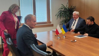 На саміті ЄС Туск заявив, що Польща повинна брати участь у всіх переговорах щодо Росії
