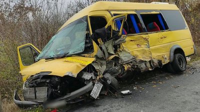 Смертельна аварія на Тернопільщині, кількість травмованих зросла до 14