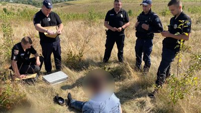 Вбивство школярів на Вінниччині: колишньому вчителю повідомили про підозру