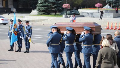 У Києві попрощалися з бойовим льотчиком майором Маратом Мамбетовим