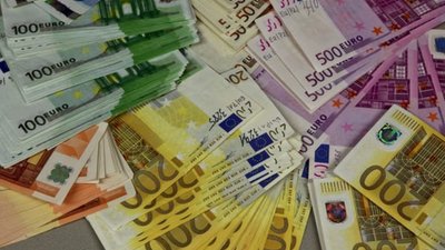 Україна отримає понад мільярд євро із заморожених активів РФ
