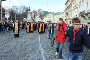 У неділю центр Львова ситуативно перекриватимуть в зв'язку з Хресною дорогою (Маршрут)