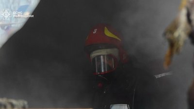 На Львівщині у власній квартирі трагічно загинула 50-річна жінка