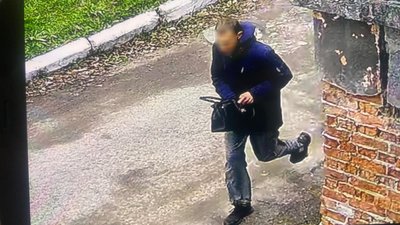 На Львівщині затримали 18-річного юнака за пограбування жінки