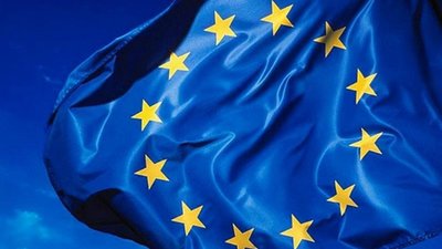 ЄС розроблятиме "подвійну стратегію" для досягнення миру в Україні