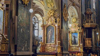 Розпорядок богослужінь у Велику суботу та Великдень у катедральних храмах Львова