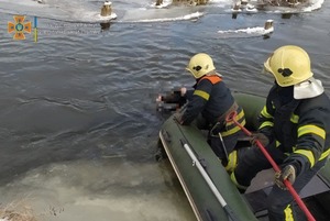 13-річний хлопчик провалився під лід і потонув на очах у дітей (ФОТО)