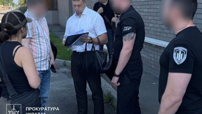Судитимуть екссекретаря Київради: платив зарплату мобілізованому співробітнику та сприяв його ухиленню від служби