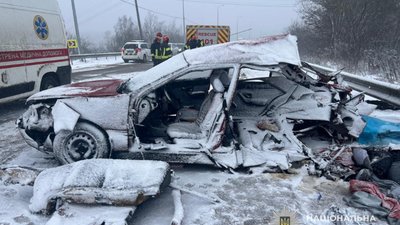 На Тернопільщині сталася смертельна ДТП в якій загинули жінка і двоє неповнолітніх з Львівської області (ФОТО)