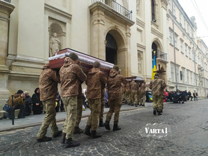 Львів попрощається з загиблим на війні Героєм (ФОТО)