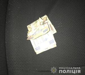 На Львівщині відкрили провадження на чоловіка, який пропонував хабар поліцейським (фото)