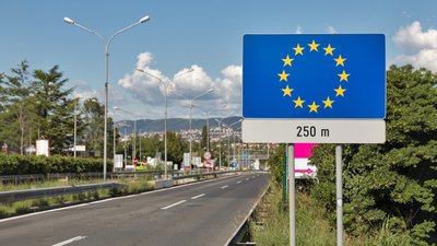 У Верховній Раді зареєстрували законопроєкт про виїзд за кордон для чоловіків віком до 24 років