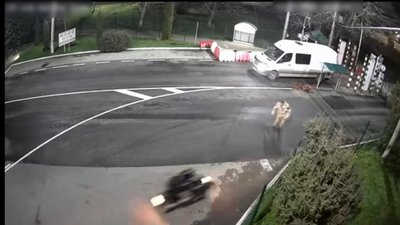 33-річний мотоцикліст зі Львівщини на швидкості намагався прорватися до Румунії (ВІДЕО)