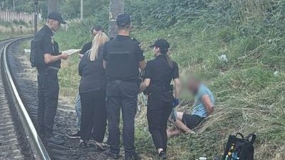 У Львові чоловік напав з ножицями на малолітніх дітей, які хотіли йому допомогти (ФОТО)