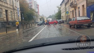 Відео моменту ДТП у Львові