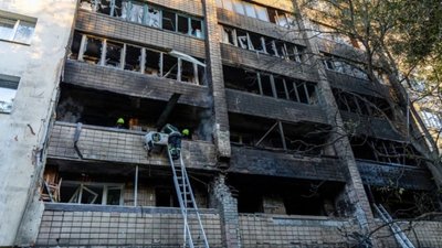 Уламки російського дрона пошкодили польське консульство