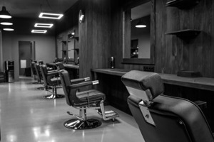 Столичний FIRM Barbershop тепер у Львові. Що це таке і навіщо туди ходити?