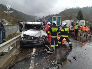 У ДТП на Львівщині постраждало шестеро людей (ФОТО)