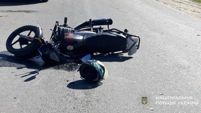 У Львівській області у ДТП постраждав мотоцикліст
