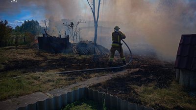 На Львівщині горів житловий будинок та ще дві будівлі