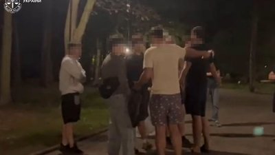 У Львові під час конфлікту в парку юнак отримав ножове поранення