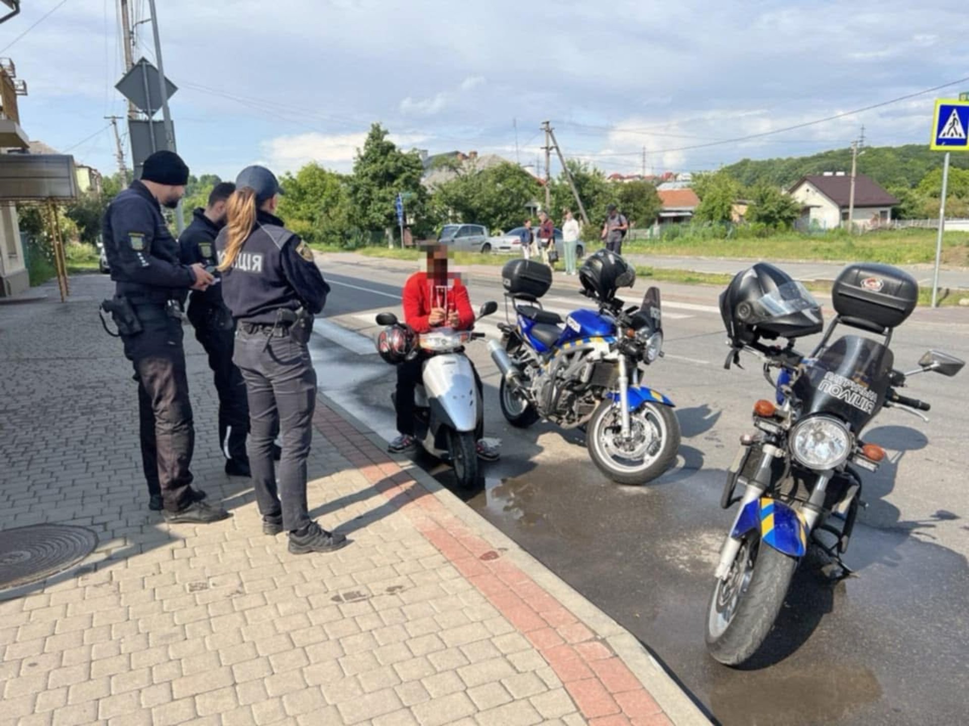 У Львівській ОТГ проводять рейди: мотопатруль взявся за юних водіїв скутерів