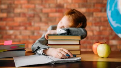 У ювенальній поліції розʼяснили інформацію про штрафи за пропуски занять у школах