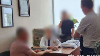 У Києві лікар вимагав у пацієнта чималу суму за безкоштовну операцію