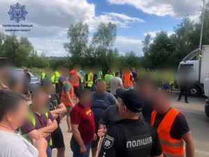 На Львівщині протестувальники перекрили дорогу