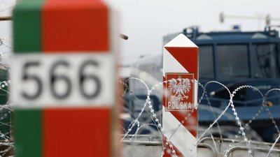 У Польщі будують новий бар’єр на кордоні з Білоруссю