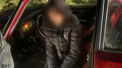 На Львівщині правоохоронці затримали пʼяного 19-річного водія без посвідчення