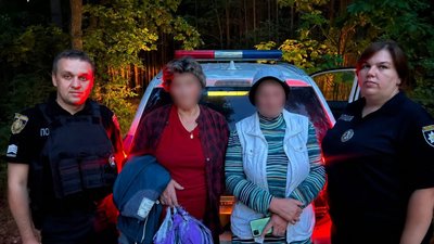 У Львівській області у лісі заблукали дві пенсіонерки