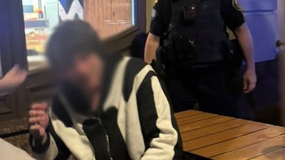 У Львові юнак поранив ножем перехожого