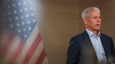 США закликають ЄС припинити закупівлю нафти і газу в РФ в обмін на санкції