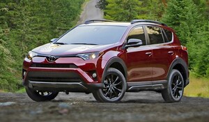 У Львові невідомі заволоділи автомобілем Toyota RAV4