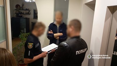 Нацполіція провела масштабні обшуки у посадовців ВЛК