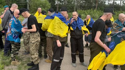Буданов оприлюднив зворушливі кадри під час обміну полоненими (ВІДЕО)