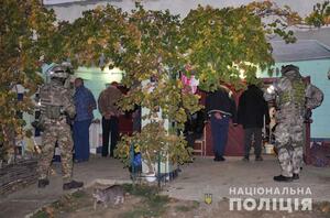 На Буковині викрили незаконне угрупування, яке хотіло продати наркотиків на 10 мільйонів гривень (ФОТО, ВІДЕО)