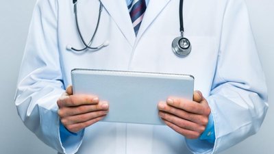 Лікар у Рівному виписав собі майже 100 рецептів на наркотичні препарати