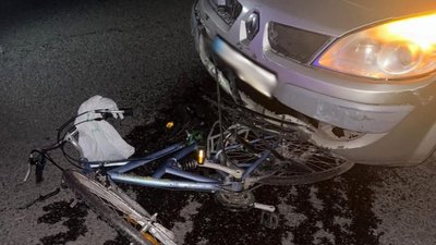 На Львівщині водійка авто на смерть збила велосипедиста