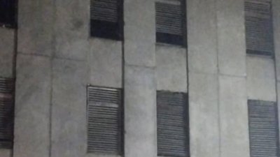 На Львівщині 15-річний хлопець, роблячи фото, провалився у ліфтову шахту покинутої будівлі