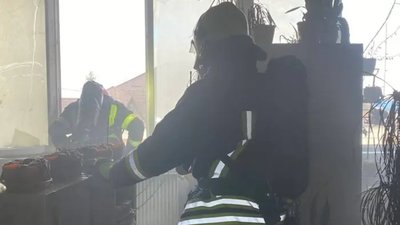 В Івано-Франківську в офісі вибухнула зарядна станція, є постраждалі