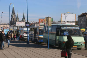 ЛОДА ініціює передачу приміських маршруток Львівській міській раді